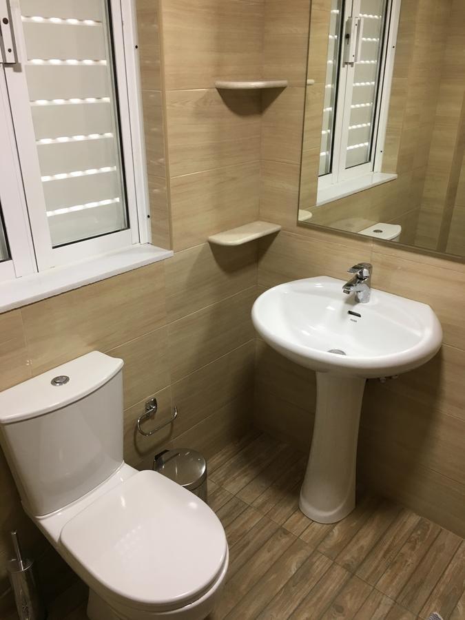 Appartamento Budget con Vista Piscina